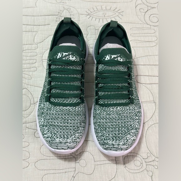 NIB APL Techloom Breeze Sneakers Sz 7.5 Great Green/Peppermint/Ombre - Picture 1 of 8